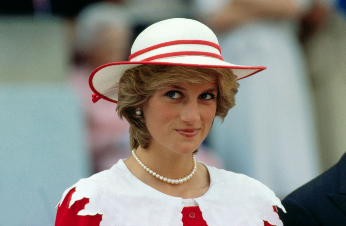 Diana hercegné kék sminkje