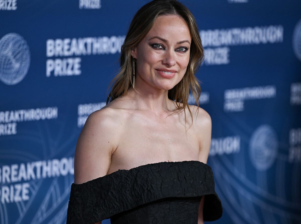SANTA MONICA, CA - APRIL 5: Olivia Wilde attends the 11th Annual Breakthrough Prize Awards and Ceremony at the Barker Hangar in Santa Monica of Los Angeles, California, United States on April 5, 2025. Tayfun Coskun / Anadolu (Photo by Tayfun Coskun / Anadolu via AFP)