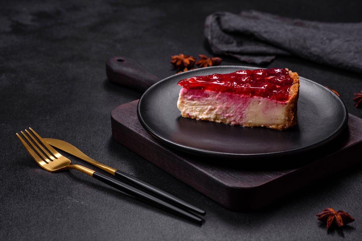 Málnás pisztáciás sajttorta: desszert, amivel tökéletes alakod maradhat.