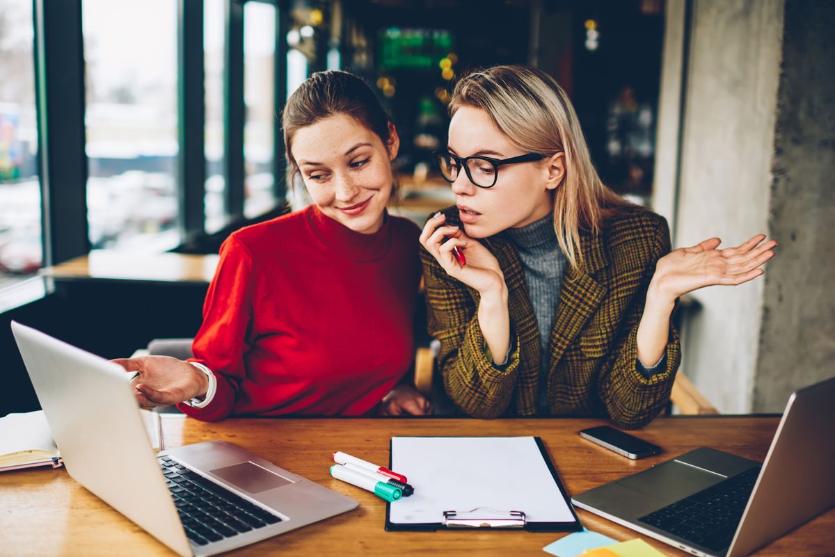 A munkahelyi barátság szinte házasság
