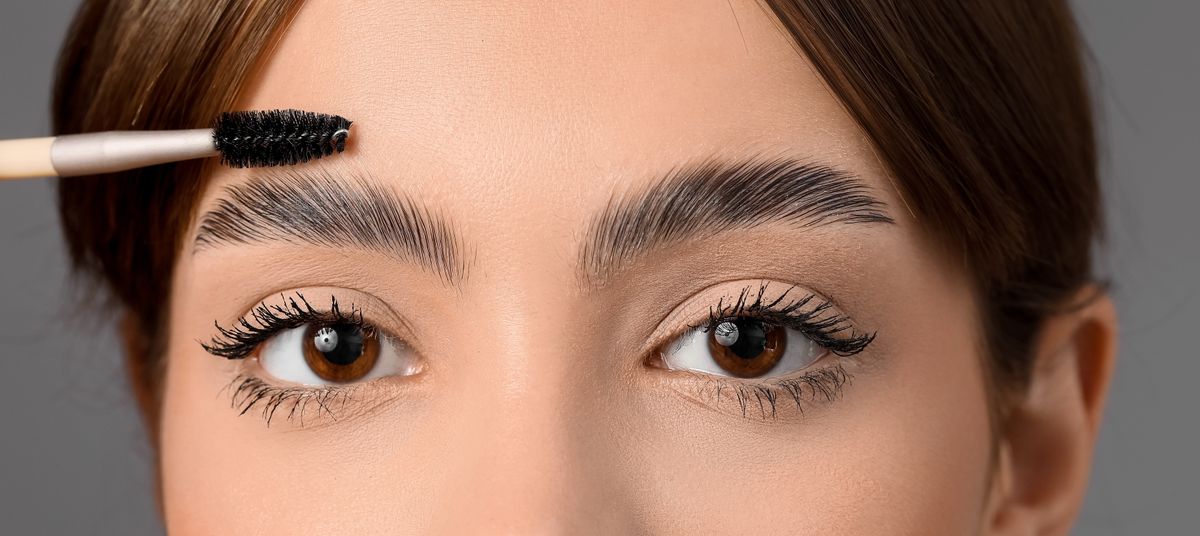 női szemöldökforma-trendek