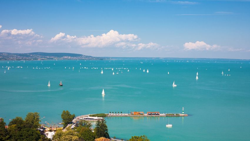 Kvíz kérdést ábrázoló kép.