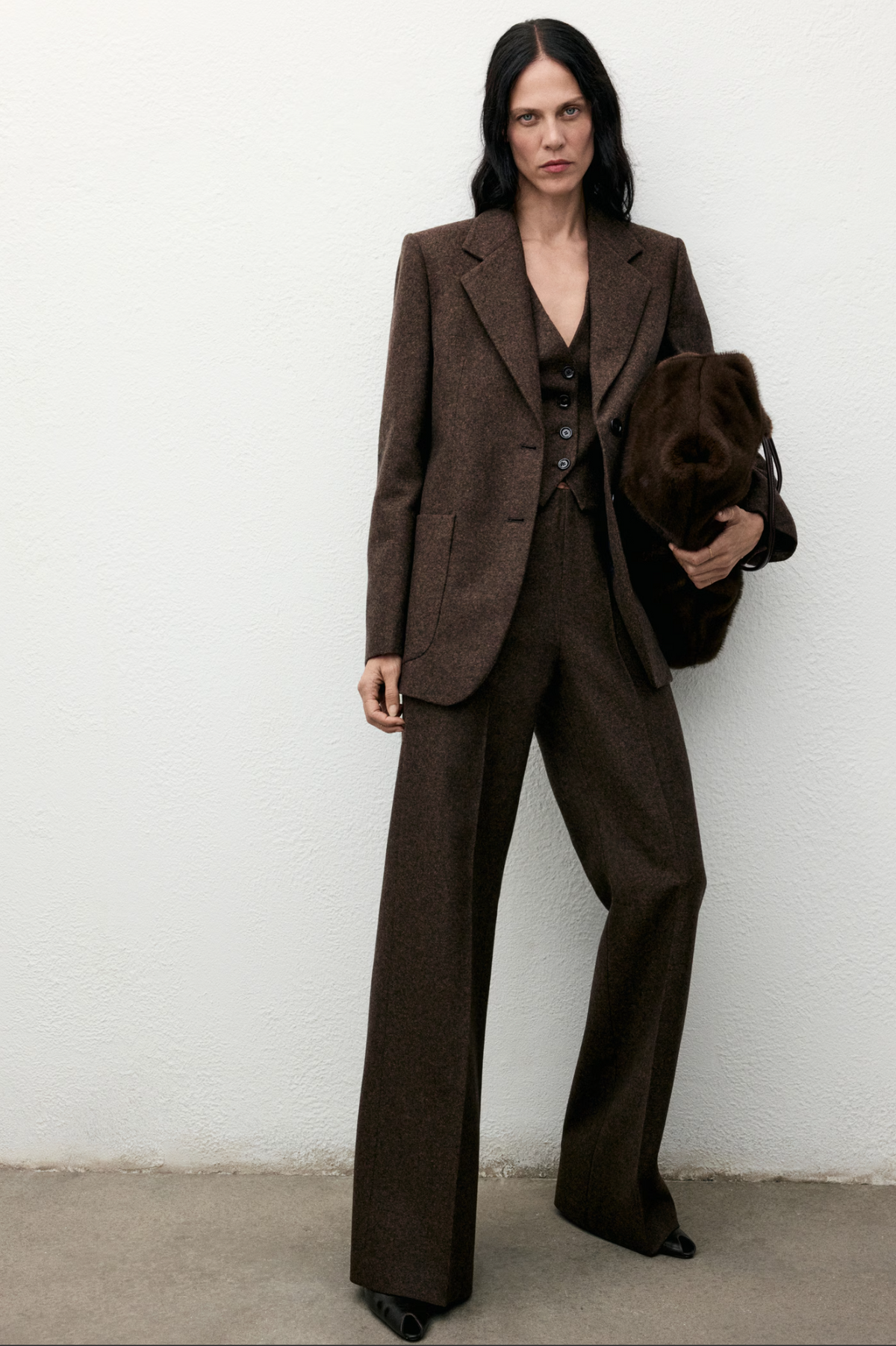 gyapjú szövetnadrág a Mangoban