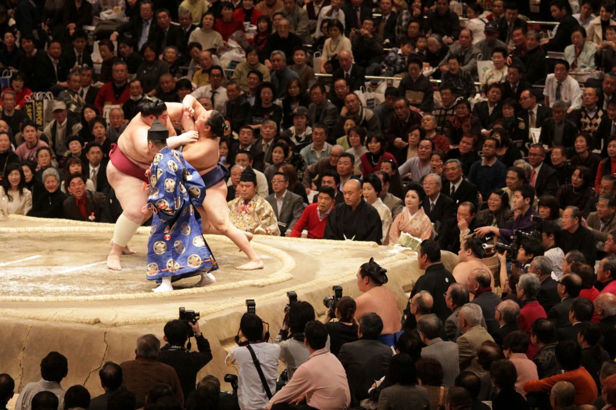 A szumó a japán kultúra egyik legősibb harcművészete, ami a mai napig hatalmas rajongótáborral rendelkezik.