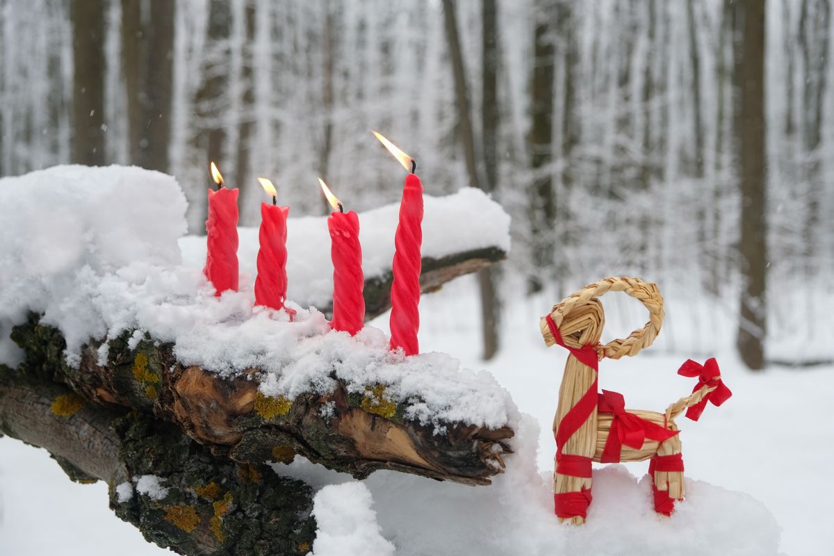 Karácsonyi szokások a nagyvilágban: 4 gyertya és egy kecske, amit még nem gyújtottak fel