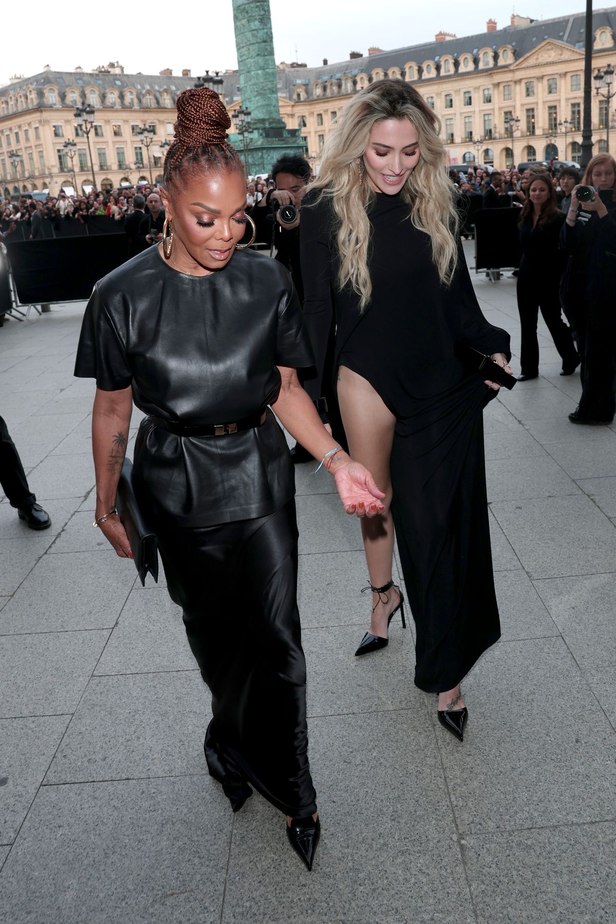 Janet Jackson és Paris Jackson a párizsi divathéten