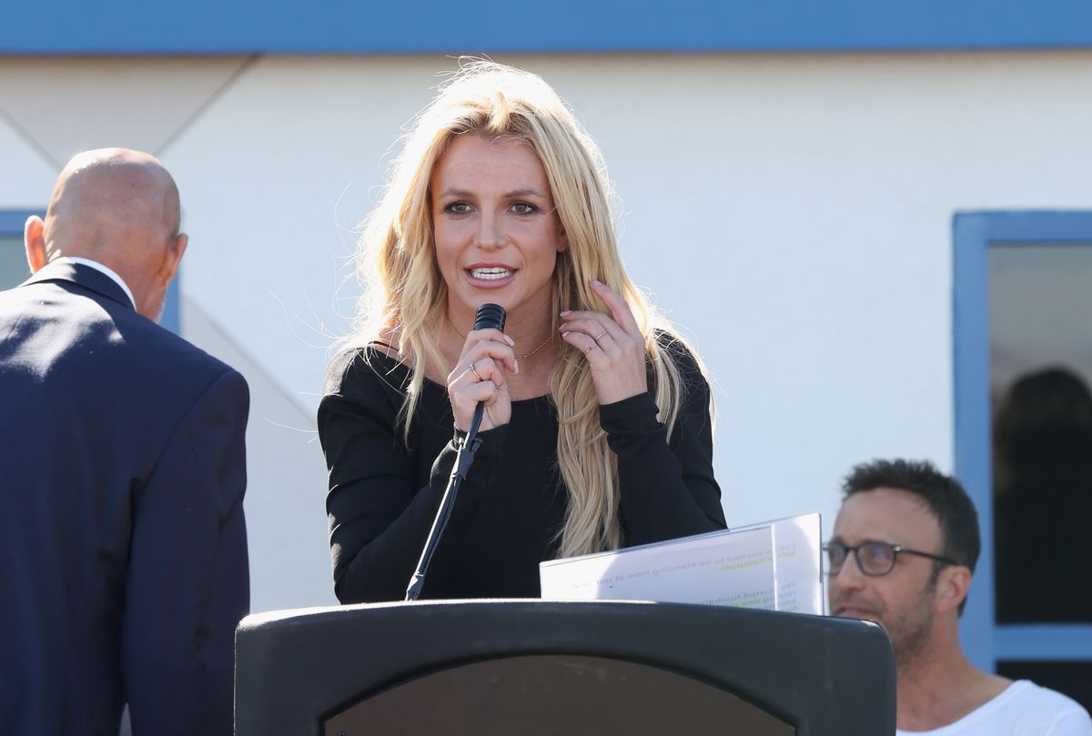 Britney Spears egyre jobban kifordul önmagából