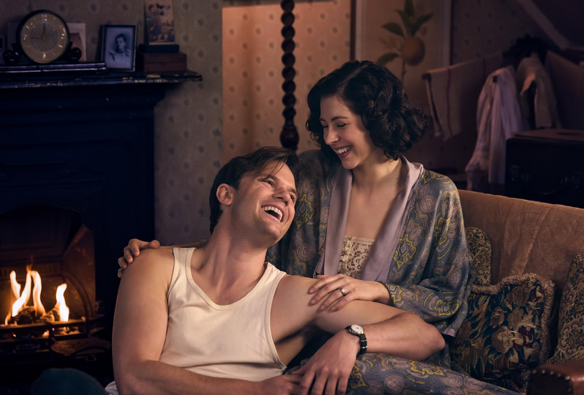 Az Outlander Vér a véremből két szereplője, Henry és Julia