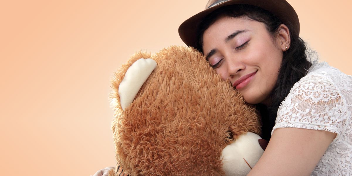 a plüss megnyugtató ölelése