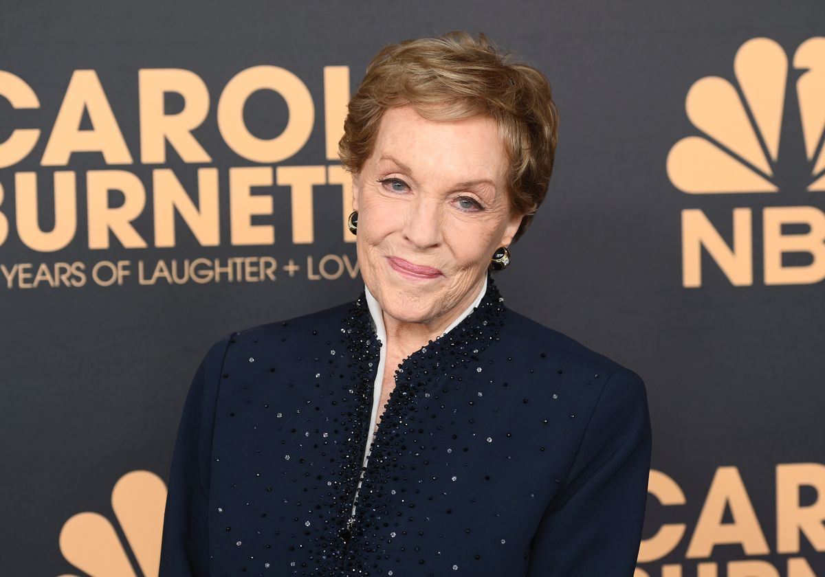 Julie Andrews 90 éves