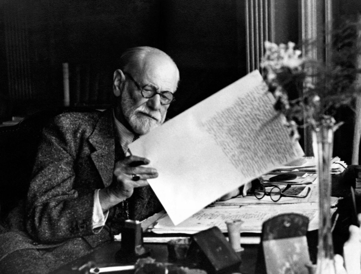 Sigmund Freud úttörőként azt állította, hogy a férfiak is szenvedhetnek a hisztériától.