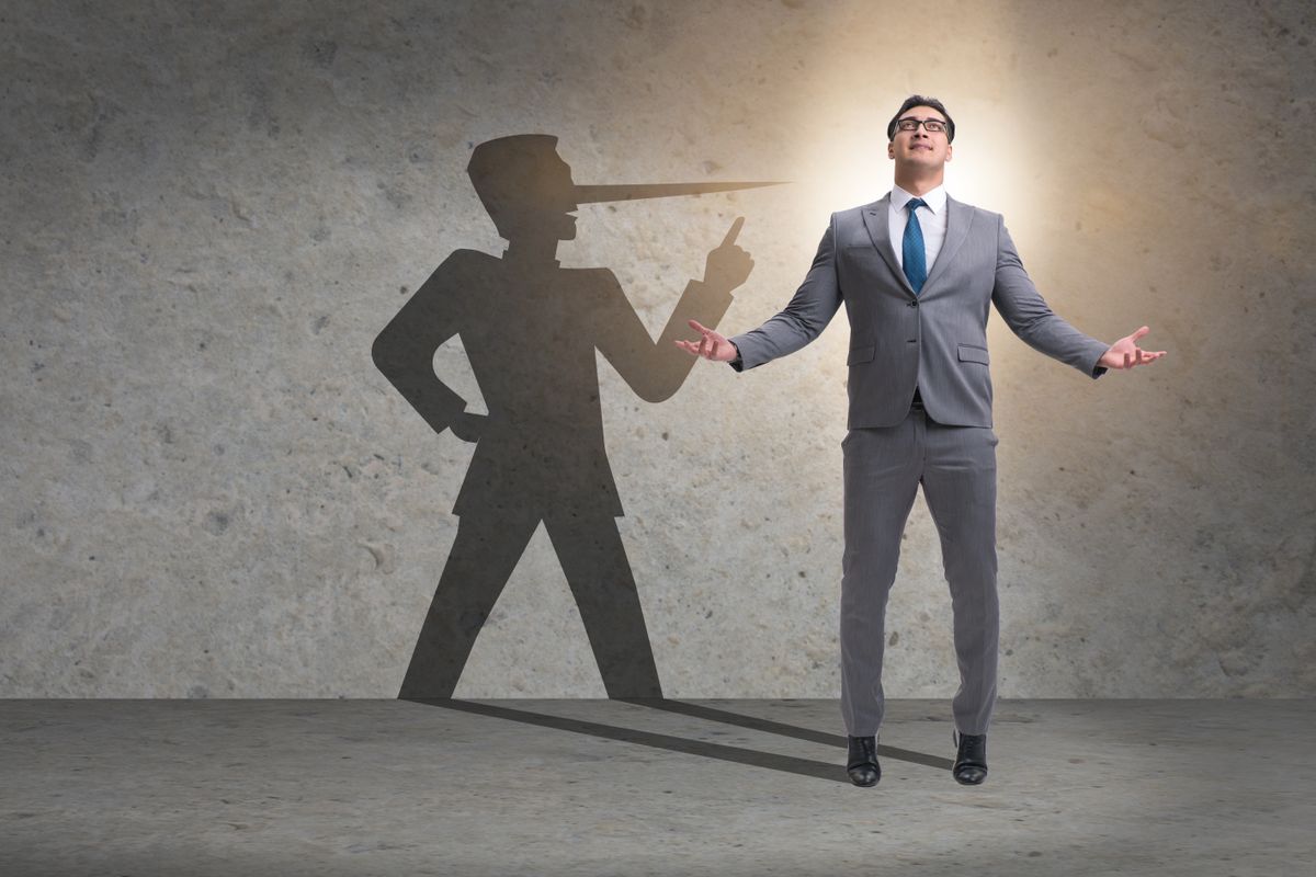 Hazug ember árnyéka.