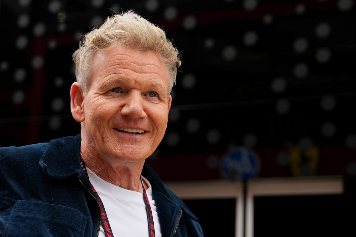 Gordon Ramsay gyerekei a turistaosztályon utazhatnak csak a repülőkön, míg a szüleik az első osztályon ülnek