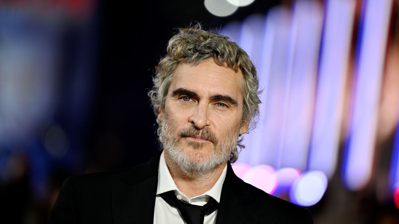 Joaquin Phoenix születésnapját ünnepeljük.