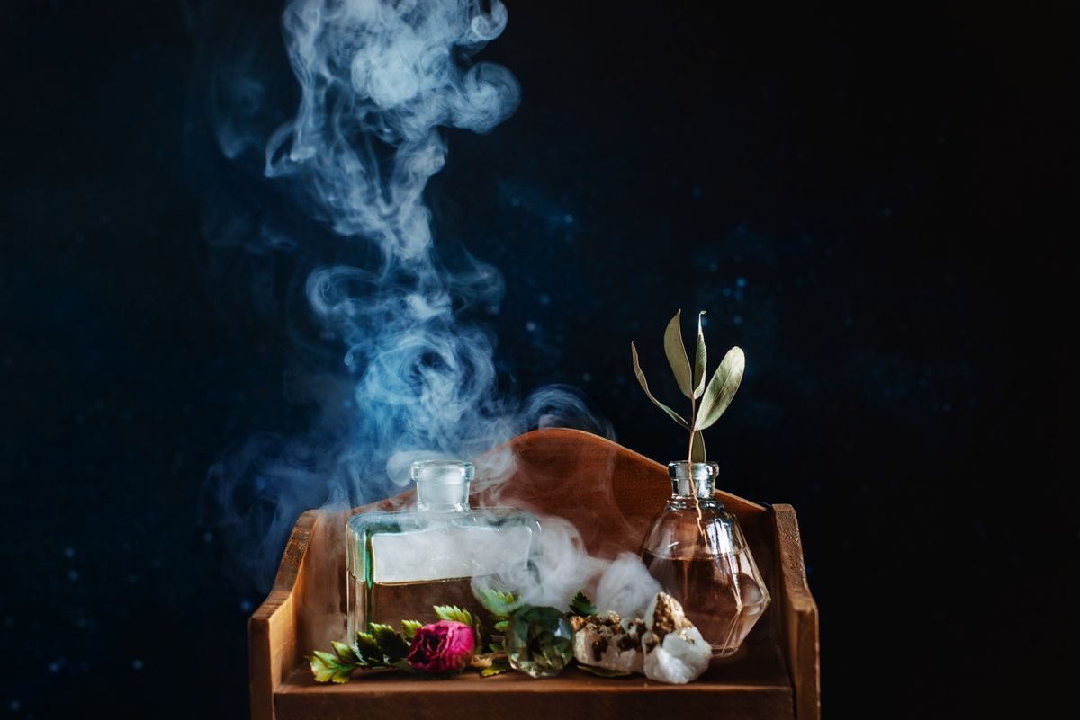 Az alkímia is hozzájárult ahhoz, hogy a mai parfüm megszülethessen. 