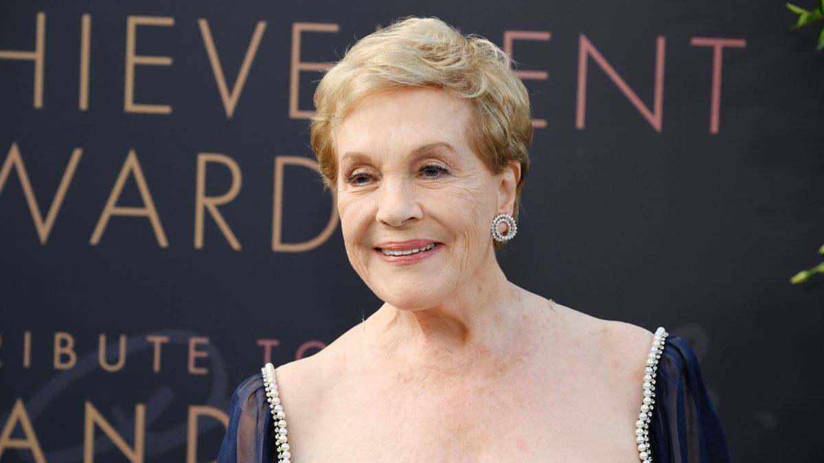 A Broadwaytől Hollywoodig: 90 éves lett Julie Andrews, a Neveletlen  hercegnő és a Mary Poppins sztárja - Life