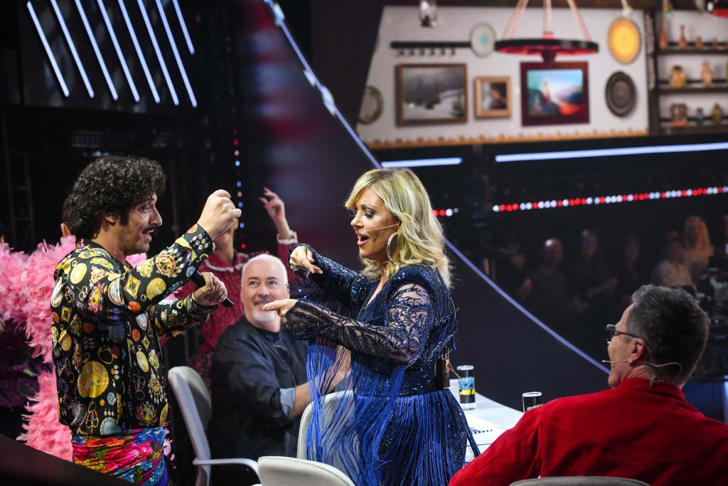 Liptai Claudia kék overallban a Sztárban Sztár All Stars 5. adásában