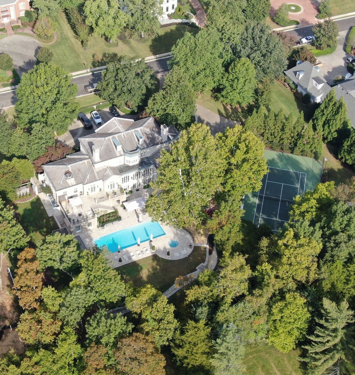 Nashville, TN  - *EXCLUSIVE*  What looks like an igloo-shaped sound bath, the kind that features as a treatment in her new wellness-themed drama Nine Perfect Strangers, has appeared at Nicole Kidman and Keith Urban’s US$4.5million Nashville home. The white dome, next to the couple’s tennis court which has an air conditioning unit attached, does not feature in any previous aerial pics. A treehouse for the superstar couple’s daughters Faith Margaret, ten, and Sunday Rose, 13, can also be seen at their main home. The couple’s neighbouring US$3million property, which they also own, is also undergoing extensive renovations, these new pics show.

*UK Clients - Pictures Containing Children
Please Pixelate Face Prior To Publication*,Image: 638732606, License: Rights-managed, Restrictions: , Model Release: no, Pictured: Nicole Kidman