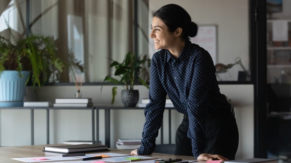 lelkes nő munkában ardroom