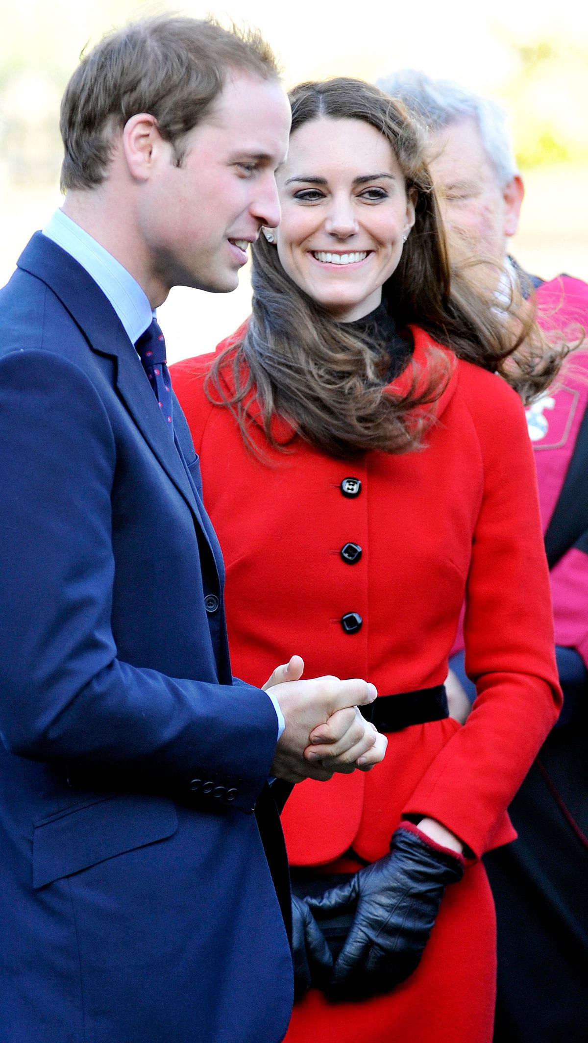 Vilmos herceg és Kate Middleton 2011. február 25-én látogatást tettek a skóciai St Andrews Egyetemen.