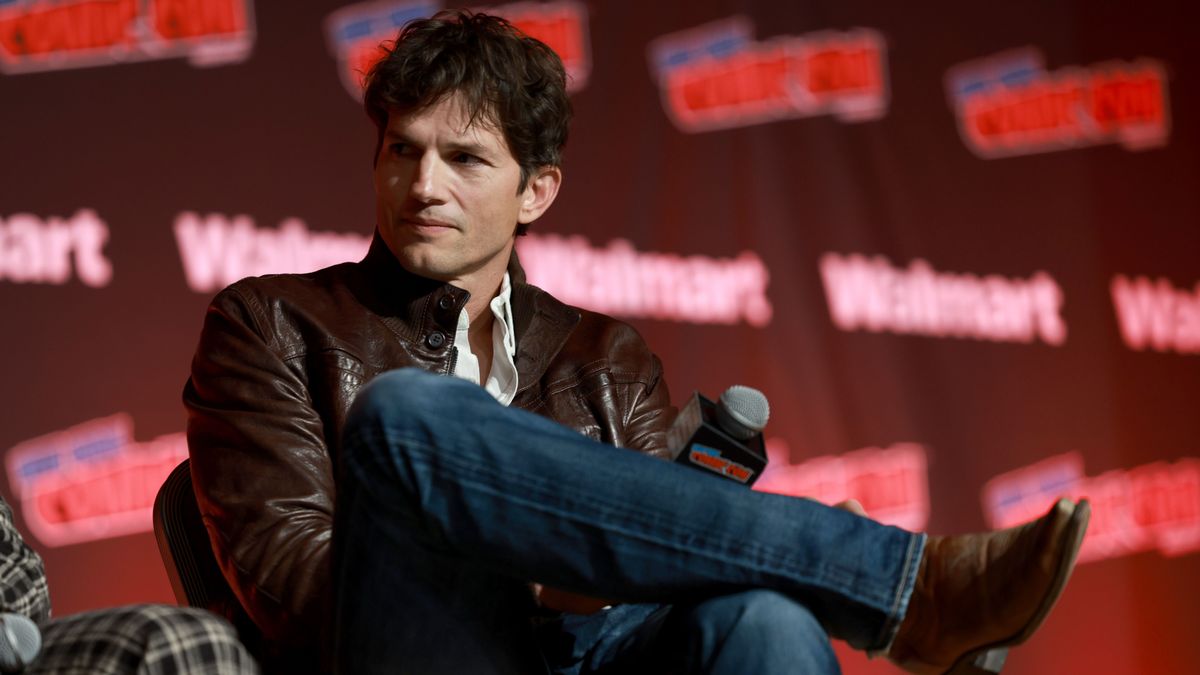 Ashton Kutcher megcsalta Mila Kunist