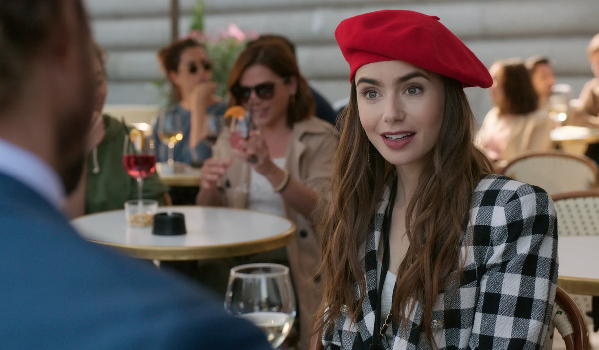 svájcisapka az Emliy Párizsban című sorozatban