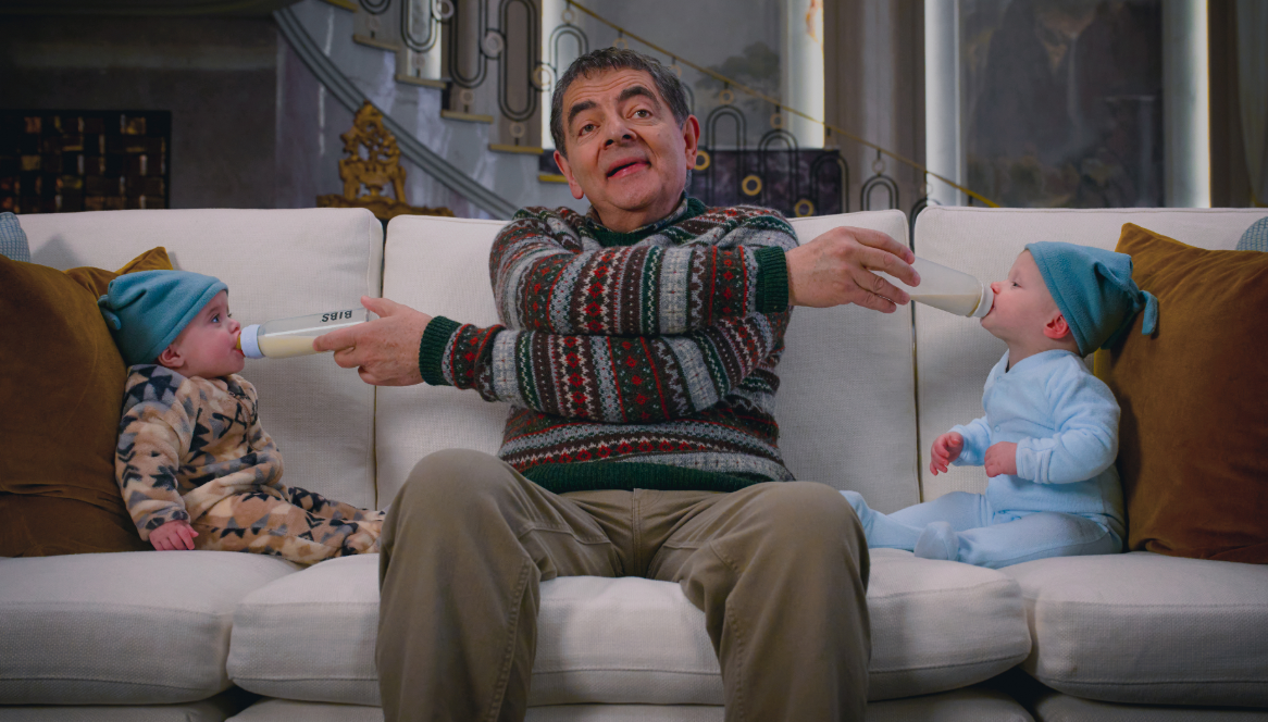 Rowan Atkinson most babákkal veszi majd fel a harcot. 