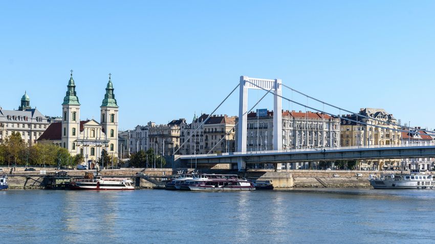 Kvíz kérdést ábrázoló kép.