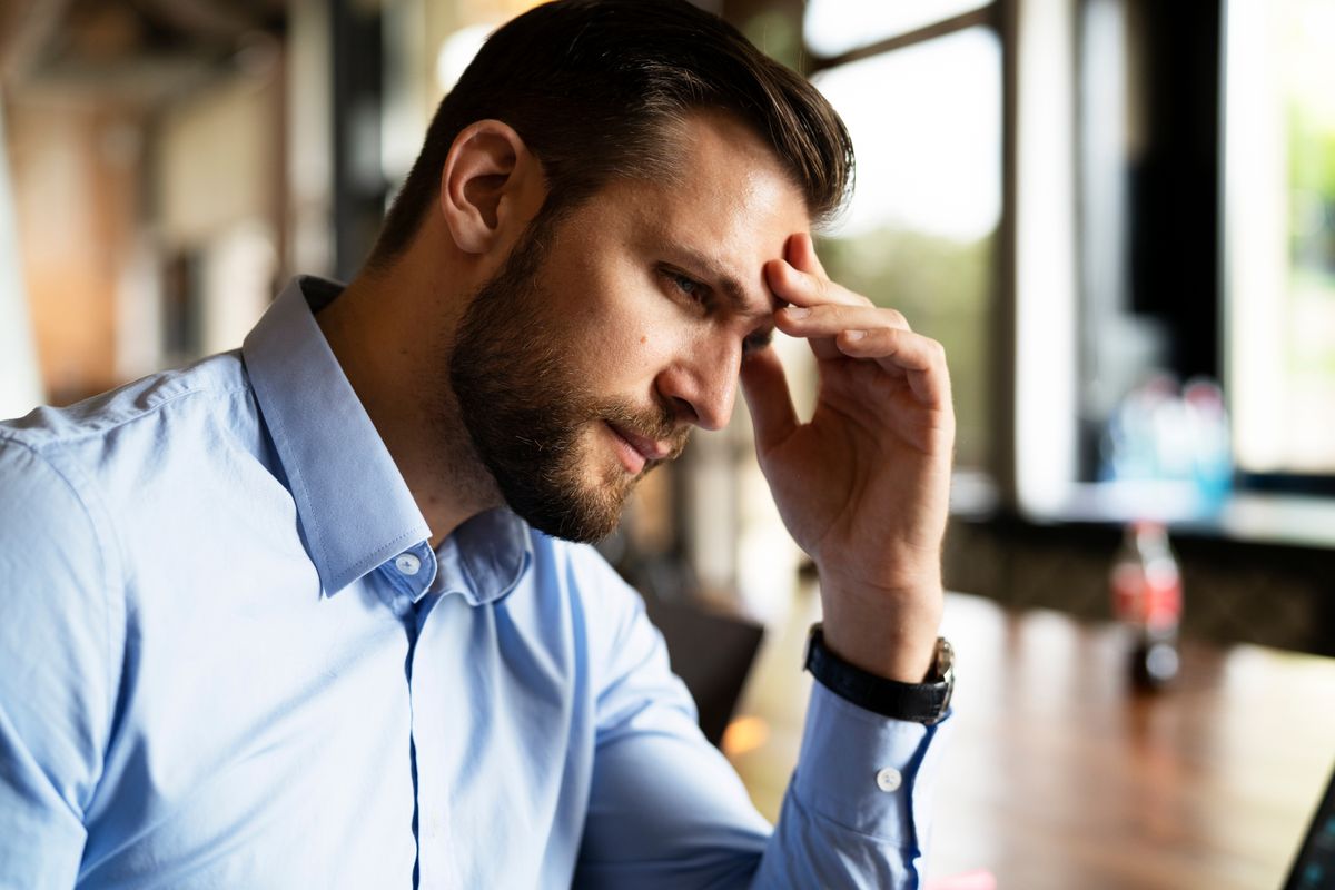 férfi analfabétizmus