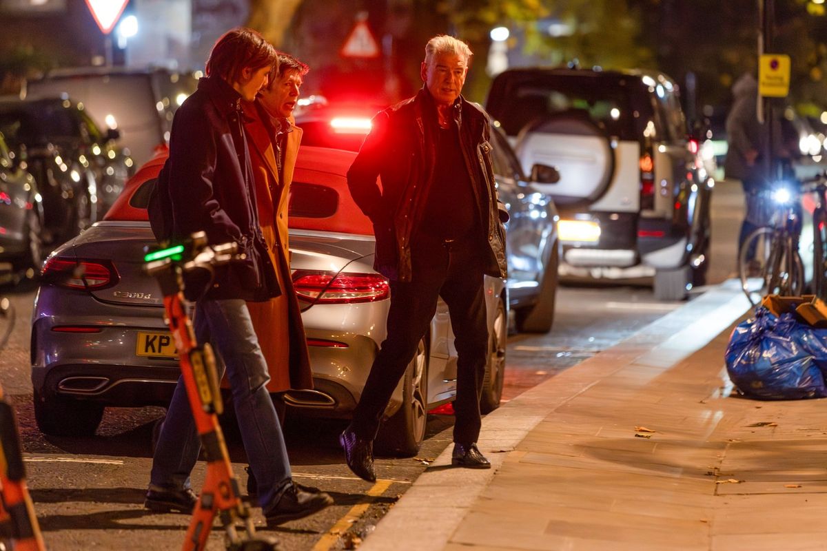 Pierce Brosnan fiaival, Christopherrel (középen) és Dylannel