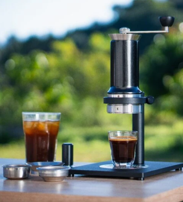 Mechanikus kávéfőző.