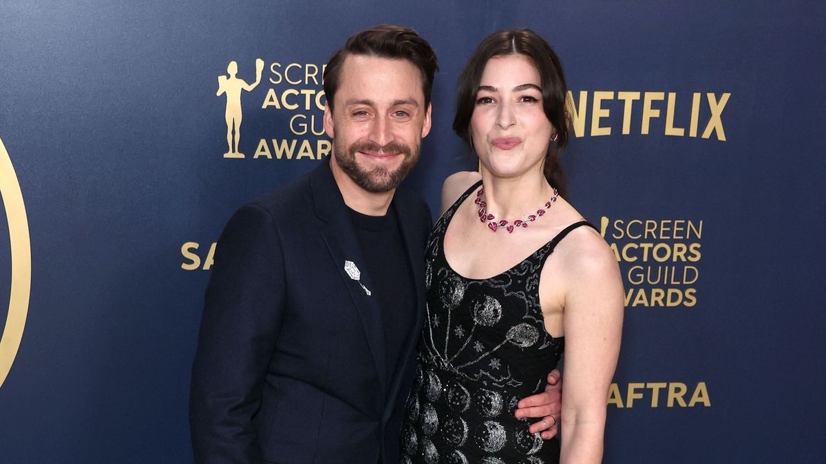 Megszületett Kieran Culkin és Jazz Charlton harmadik gyermeke