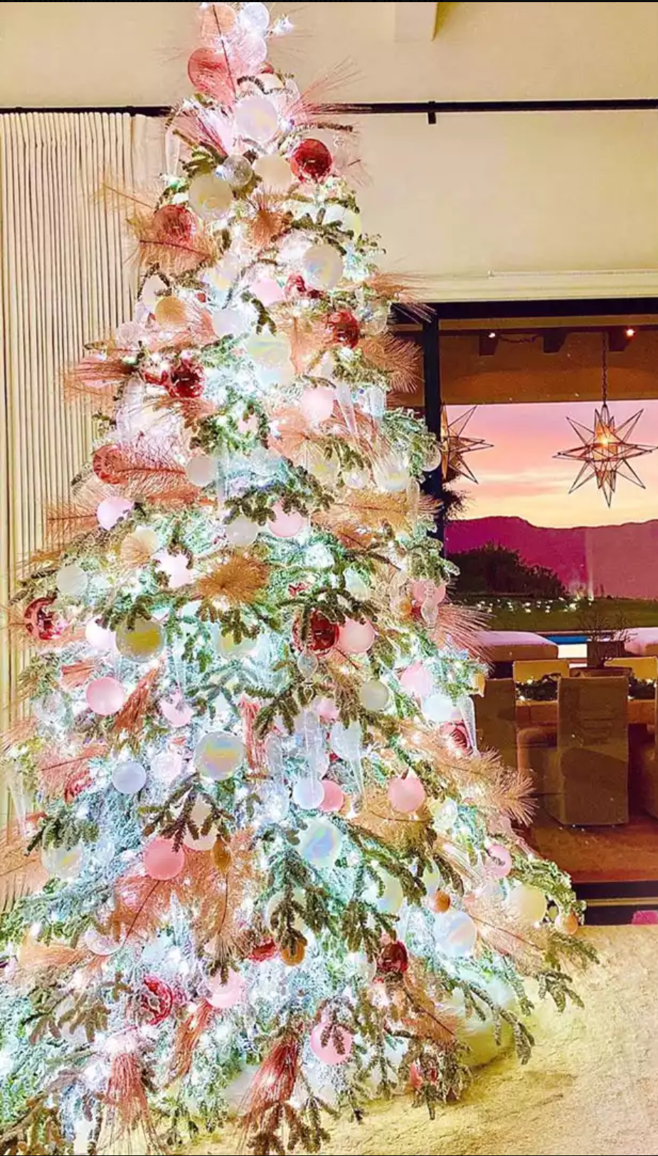 Khloé Kardashian karácsonyfája 2019-ben.