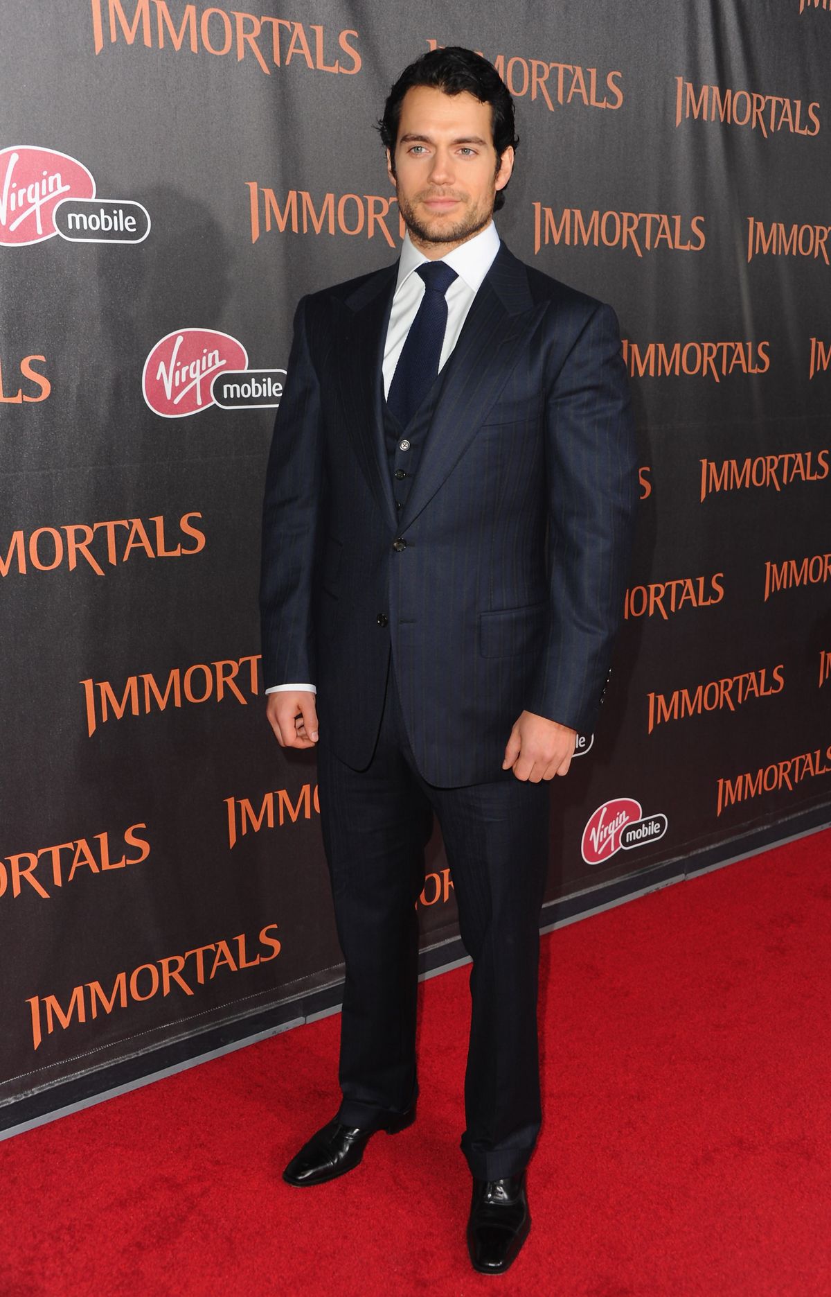 LOS ANGELES, CA - NOVEMBER 07: Actor Henry Cavill arrives at Relativity Media's "Immortals" premiere presented in RealD 3 at Nokia Theatre L.A. Live at Nokia Theatre L.A. Live on November 7, 2011 in Los Angeles, California. (Photo by Alberto E. Rodriguez/Getty Images)