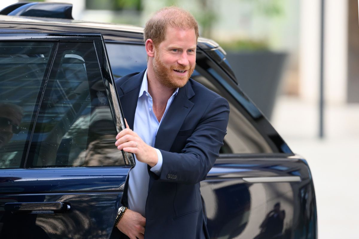  Harry kilépése óta Mike Tindall tölti be a szórakoztató nagybácsi szerepét.