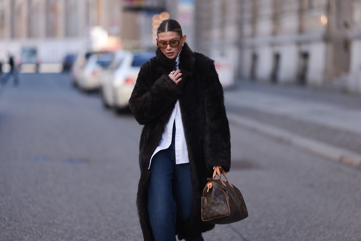 Mutatjuk a legjobb hosszú télikabátokat az idei téli kollekciókból. 