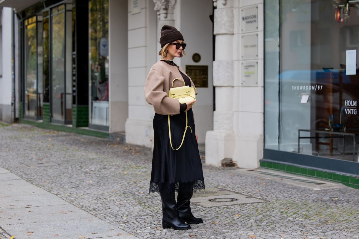 Inspirálódj a fekete szaténszoknya variációink közül! 