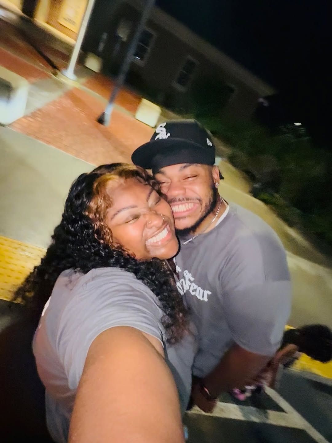 Fiatal pár, akiknek kártérítést kell fizetniük a házasságtörésükért 