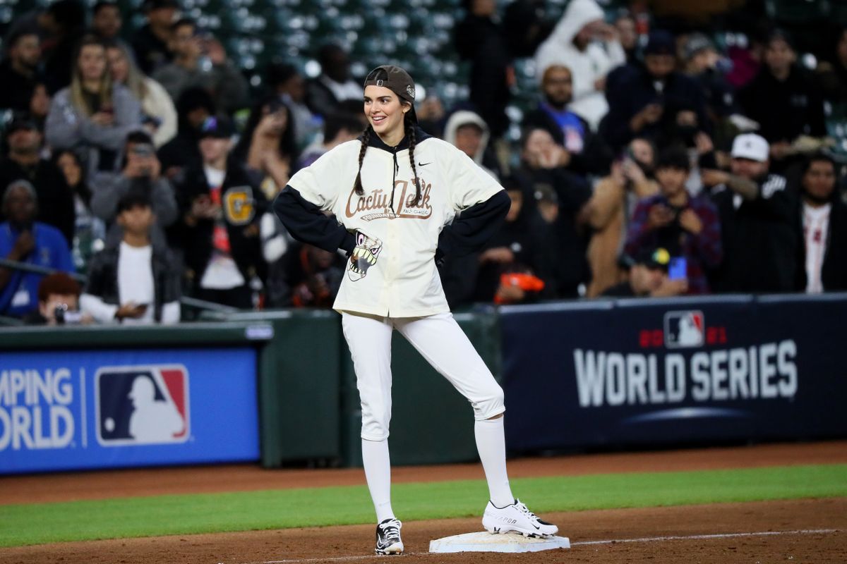 HOUSTON, TEXAS - NOVEMBER 04: Kendall Jenner seen during the 2021 Cactus Jack Foundation fall classic softball game at Minute Maid Park on November 04, 2021 in Houston, Texas. (Photo by Bob Levey/Getty Images)