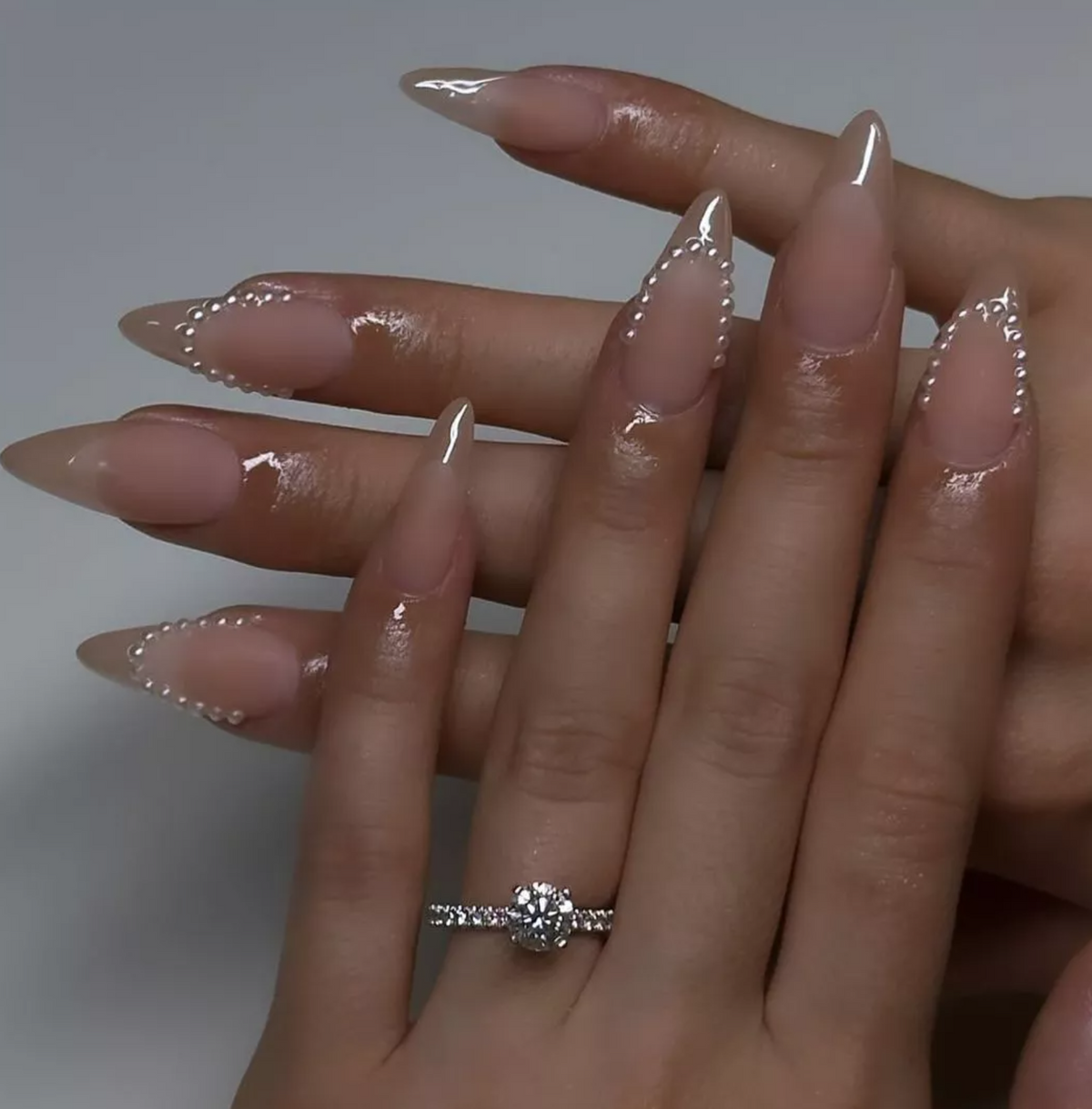 minimalista köröm ötlet