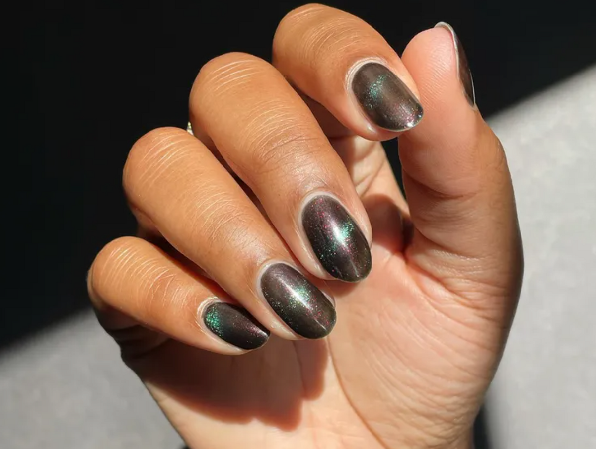 téli körömtrend 2025