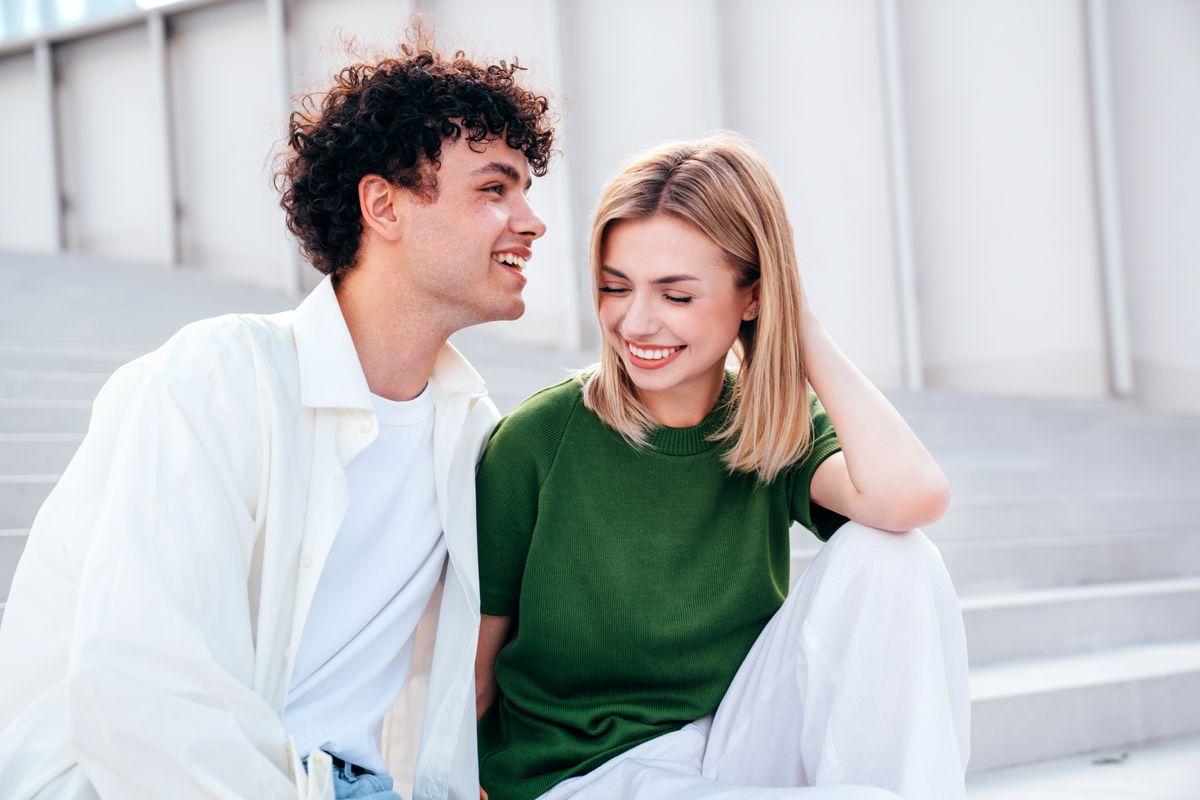 Vége a situationship korszakának, megjött a partnership.