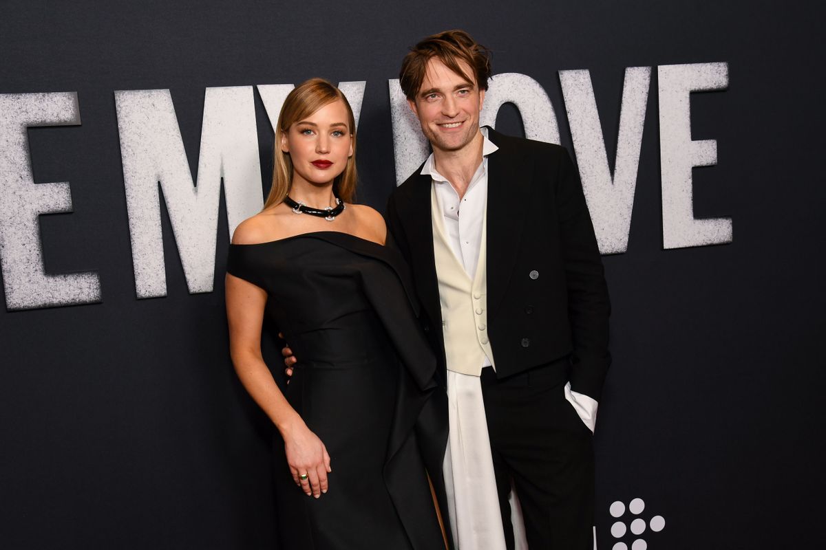 Jennifer Lawrence és Robert Pattinson a Dögölj meg, szerelmem New York-i bemutatóján. Jennifer Lawrence and Robert Pattinson at the "Die My Love" New York Premiere held at AMC Lincoln Square on November 01, 2025 in New York, New York. (Photo by Kristina Bumphrey/Variety via Getty Images)