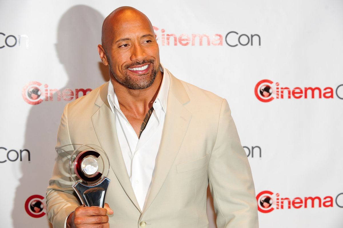 Dwayne Johnson mellkisebbítő műtét