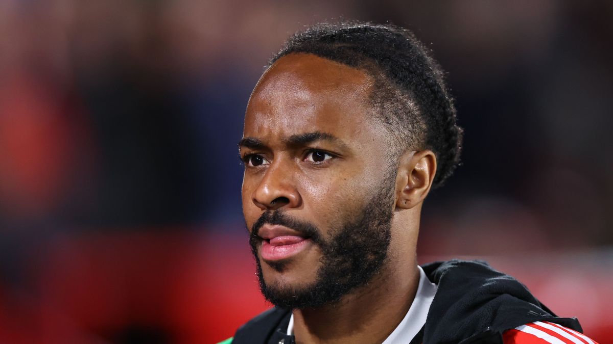 Raheem Sterling késsel a kezében szállt szembe a támadóival