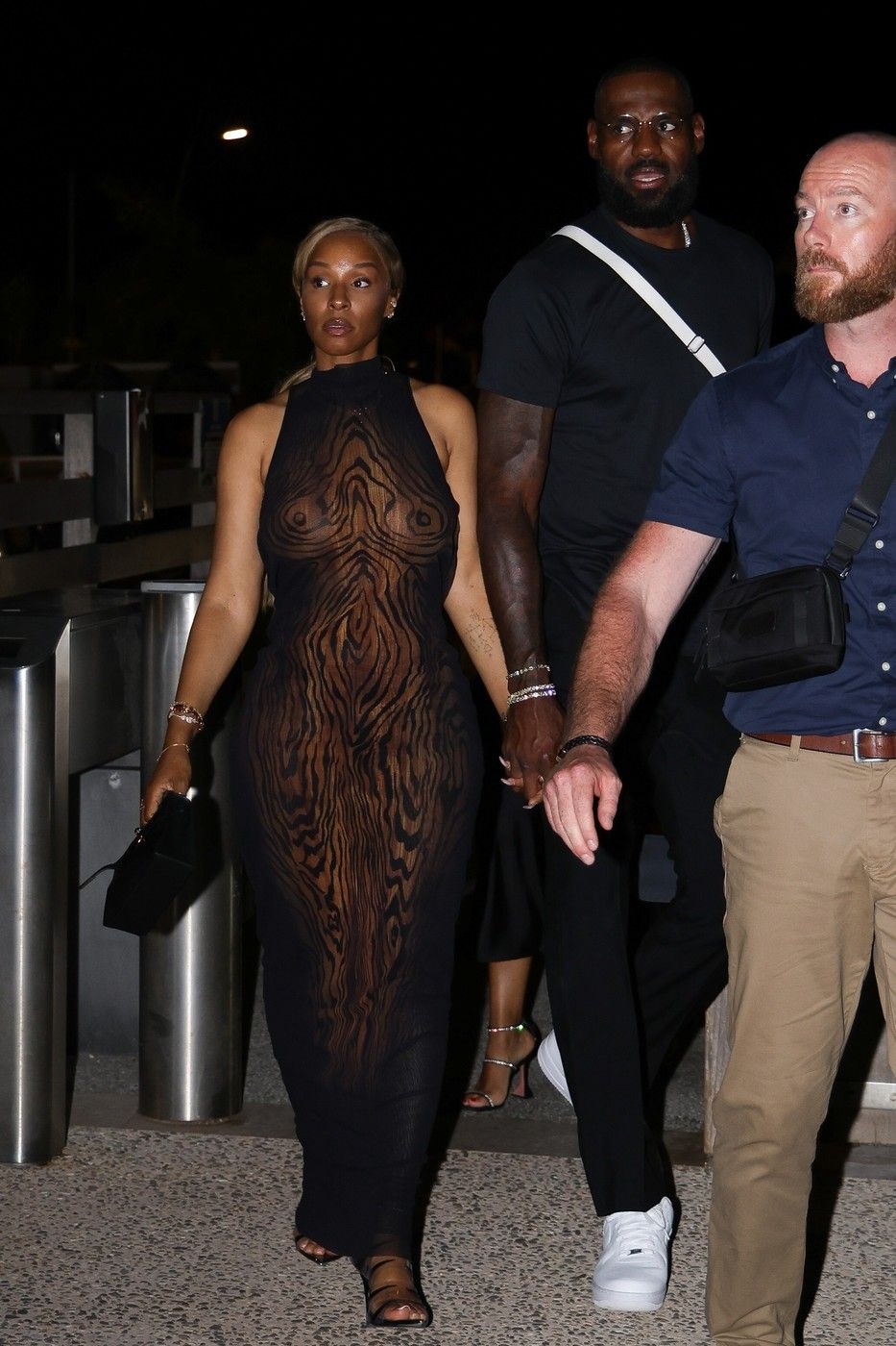 Saint Tropez, FRANCE  LeBron James and his wife, Savannah, were spotted looking stylish in Saint-Tropez during a glamorous night out. Savannah made a bold fashion statement in a daring sheer dress, reminiscent of Lauren Sánchez’s headline-making look just a day earlier. LeBron kept it sleek in all black with white sneakers as the couple boarded a boat for the evening.

BACKGRID USA 24 JULY 2025,Image: 1025461529, License: Rights-managed, Restrictions: , Model Release: no, Pictured: LeBron James, Savannah James