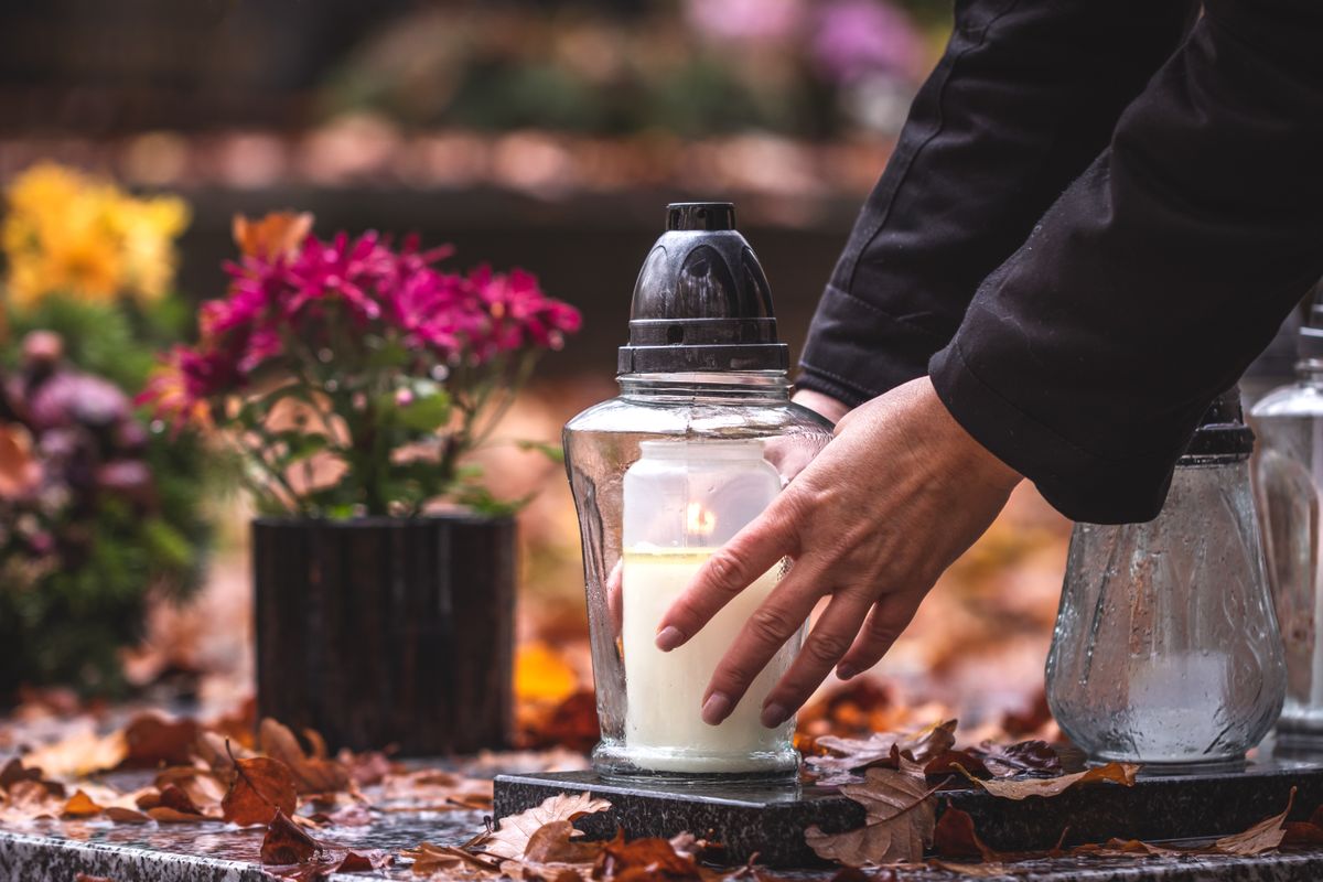 halottak napja, mindenszentek, temető, nécses