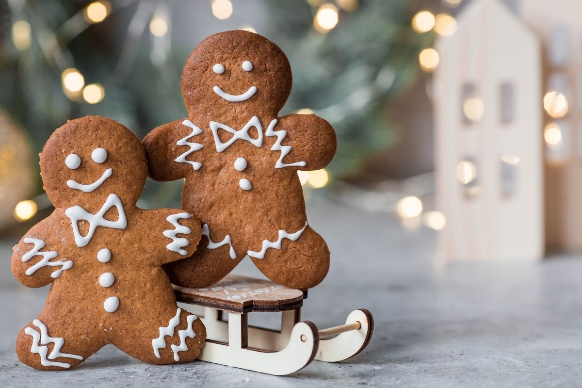 mézeskalács a karácsonyi desszert tetején