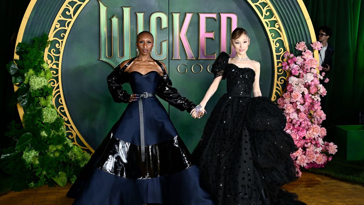 Ariana Grande éppen Szingapúrban népszerűsítette az új filmjét, a Wicked: For Good című alkotást, amikor az eset történt