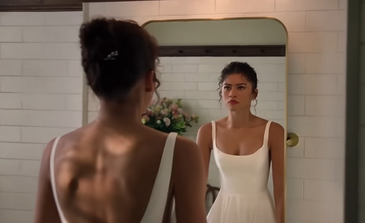 Zendaya menyasszonyi ruhában